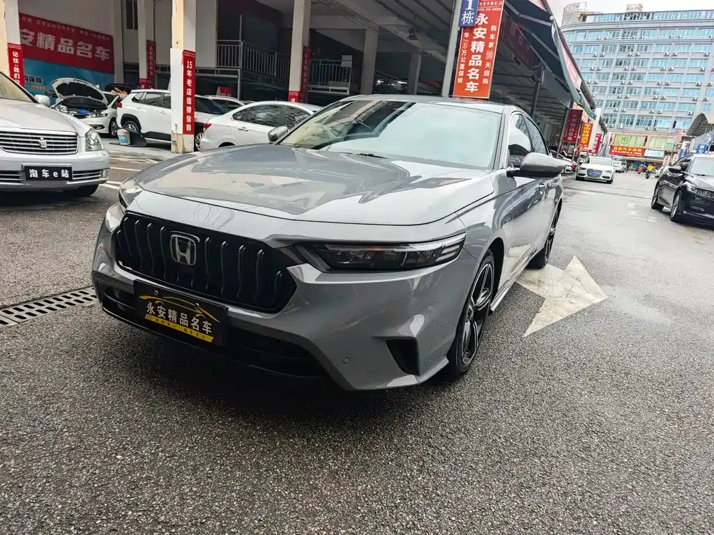 Honda Inspire — фото 1