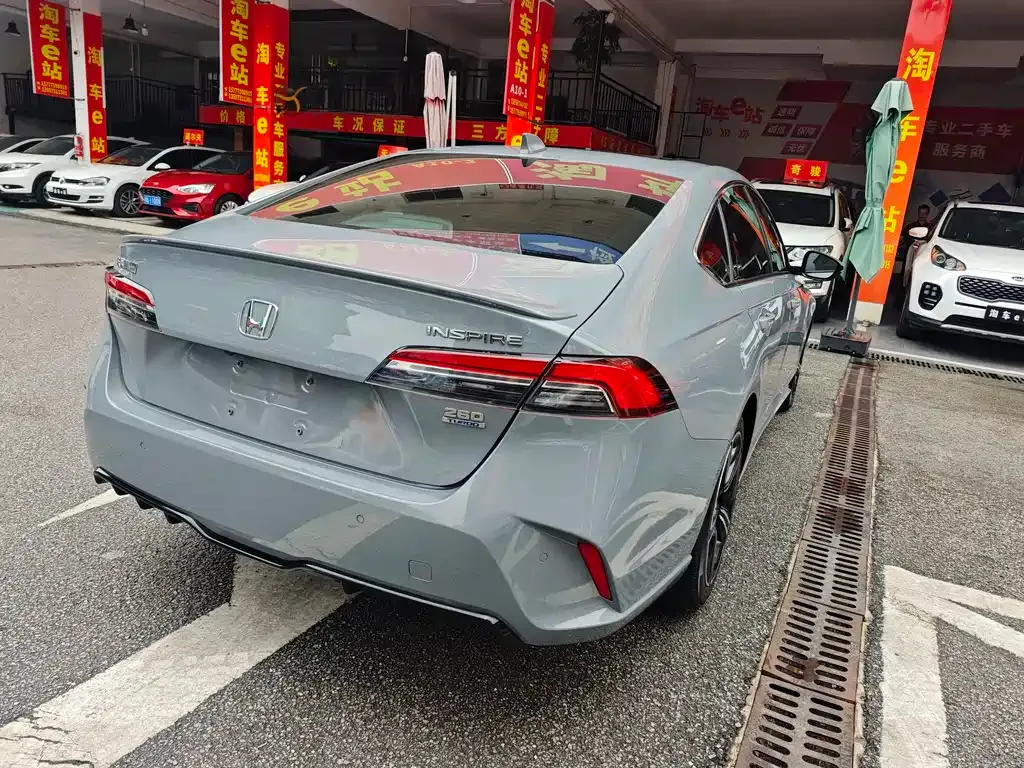 Honda Inspire — фото 10