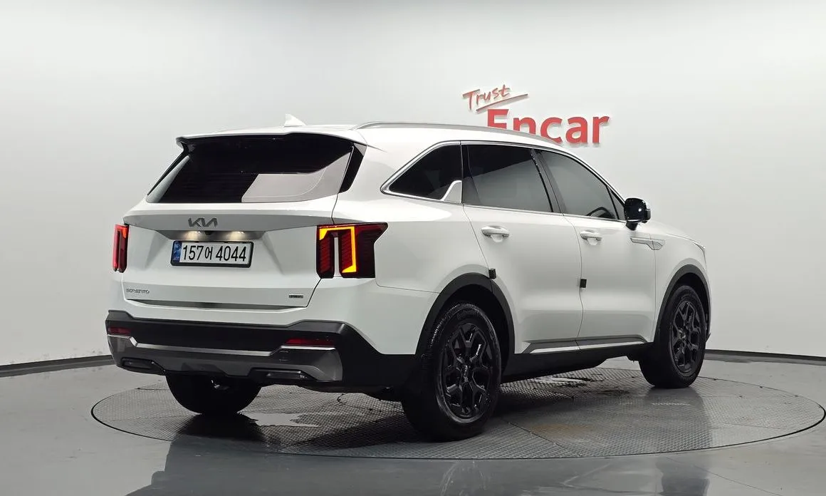 Kia Sorento — фото 8