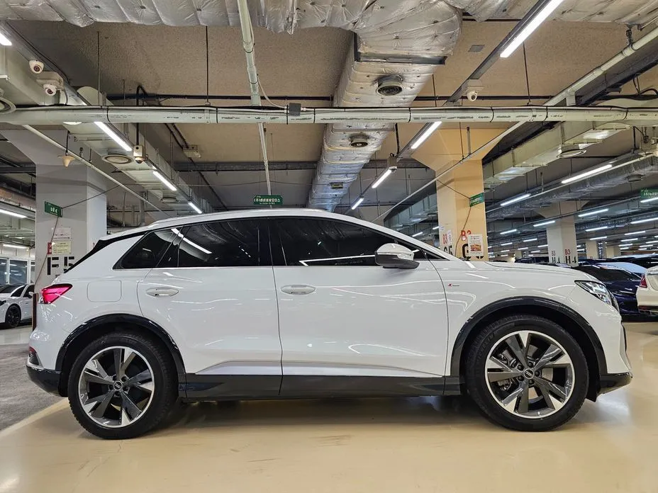 Audi Q4 e-tron 2022 из KR, фото 9