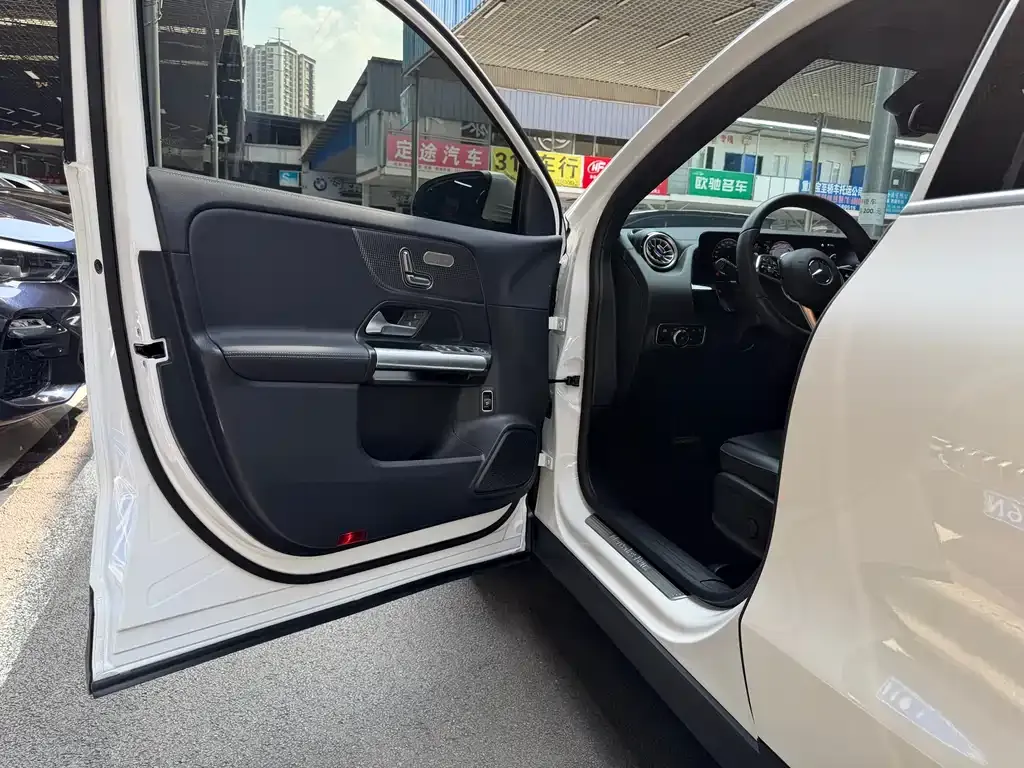 Mercedes-Benz GLA 2023 из CN, фото 7