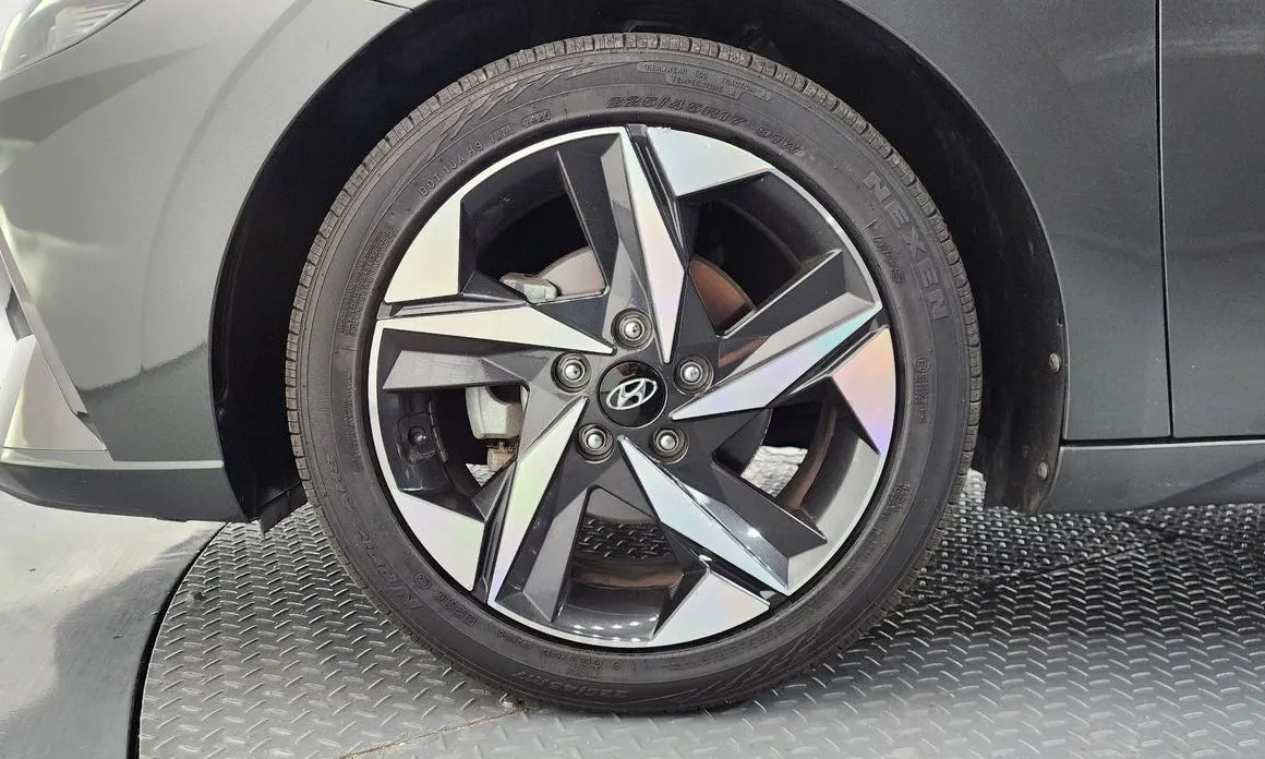 Hyundai AVANTE — фото 9