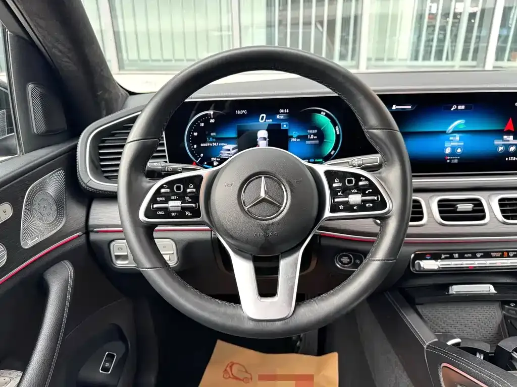 Mercedes-Benz GLS — фото 5