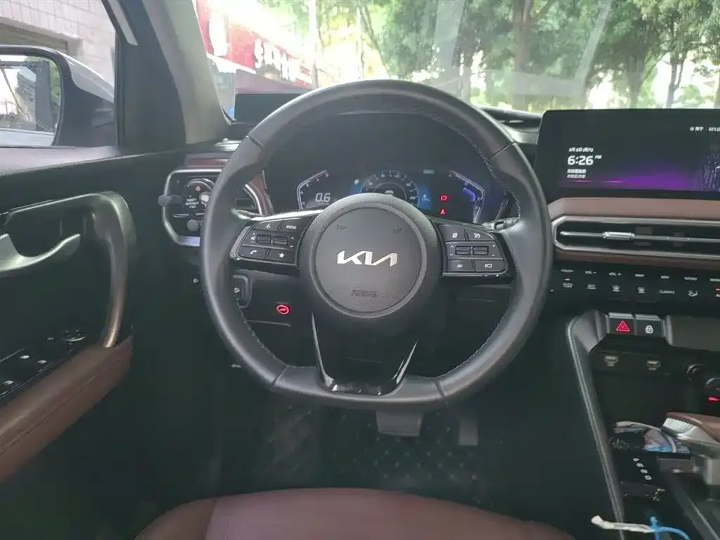 Kia Sportage — фото 5