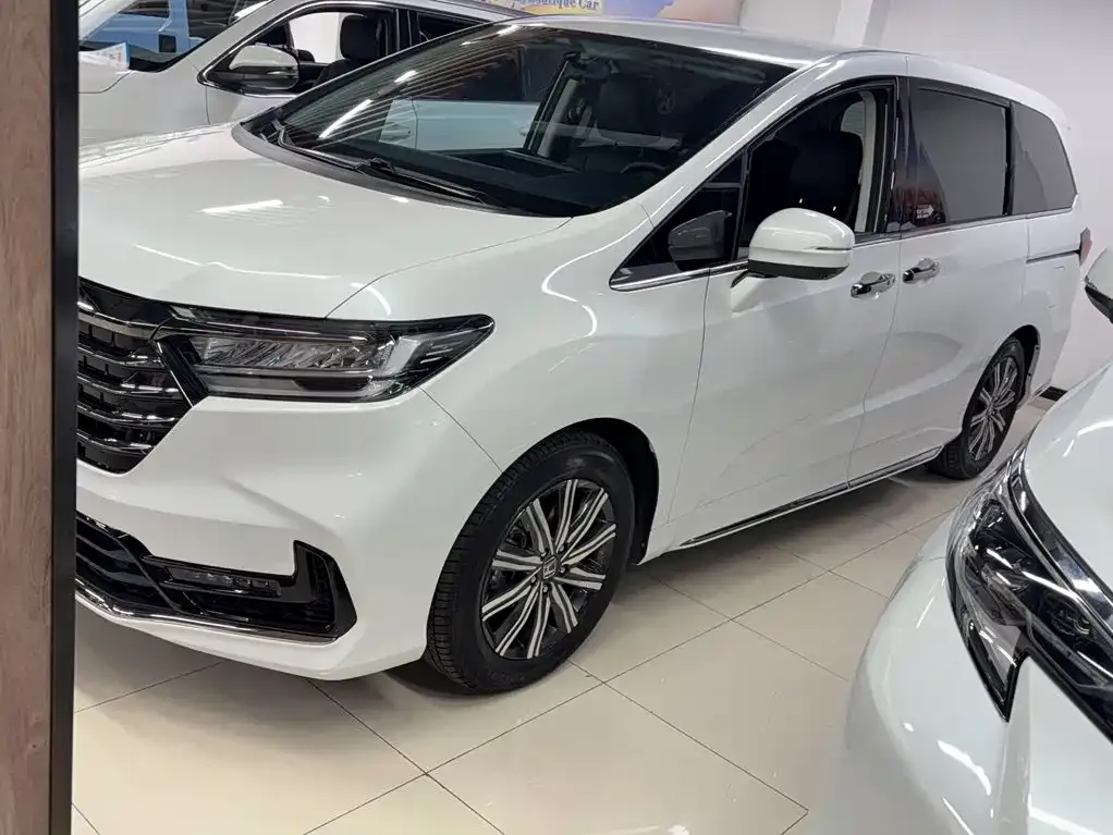 Honda Odyssey 2024 из CN, фото 5