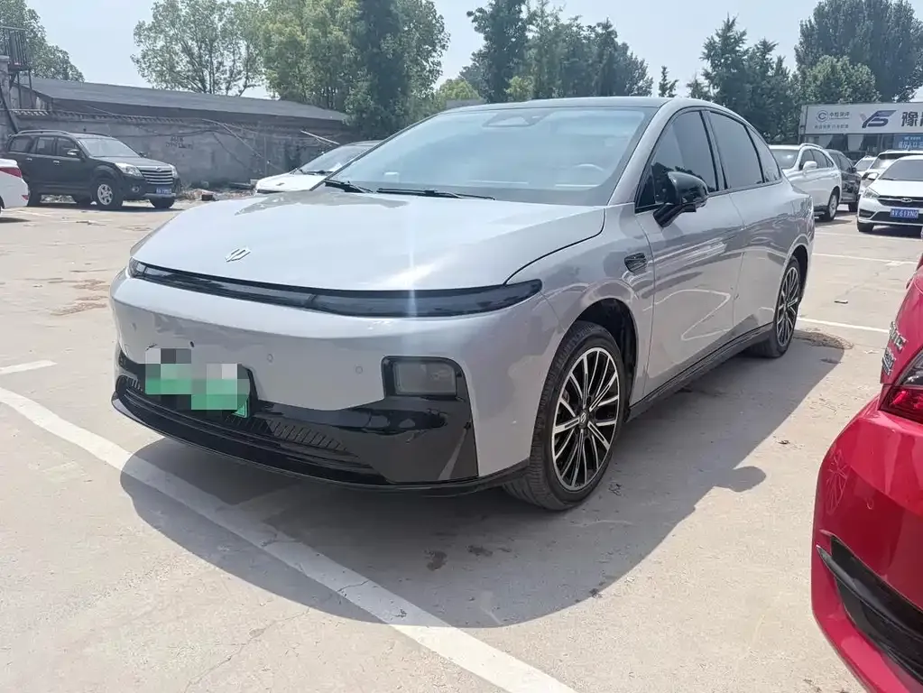 Leapmotor B01
