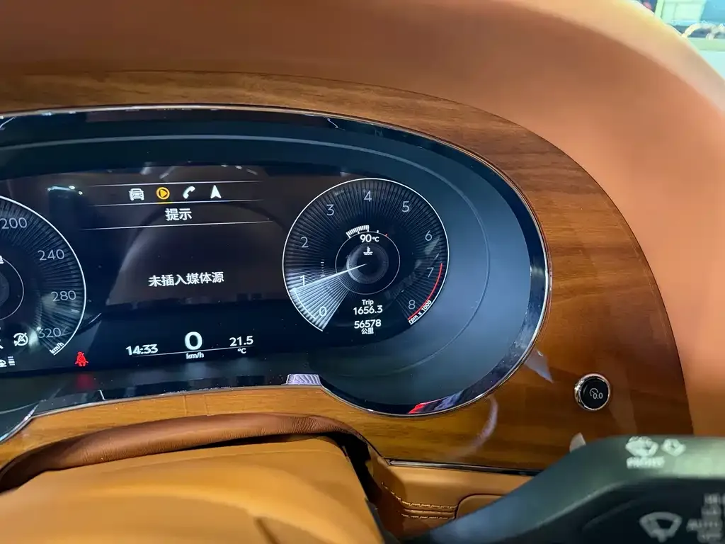 Bentley Bentayga 2021 из CN, фото 9