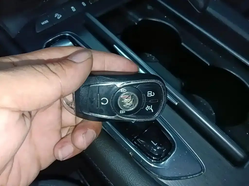 Buick Enclave 2021 из CN, фото 4