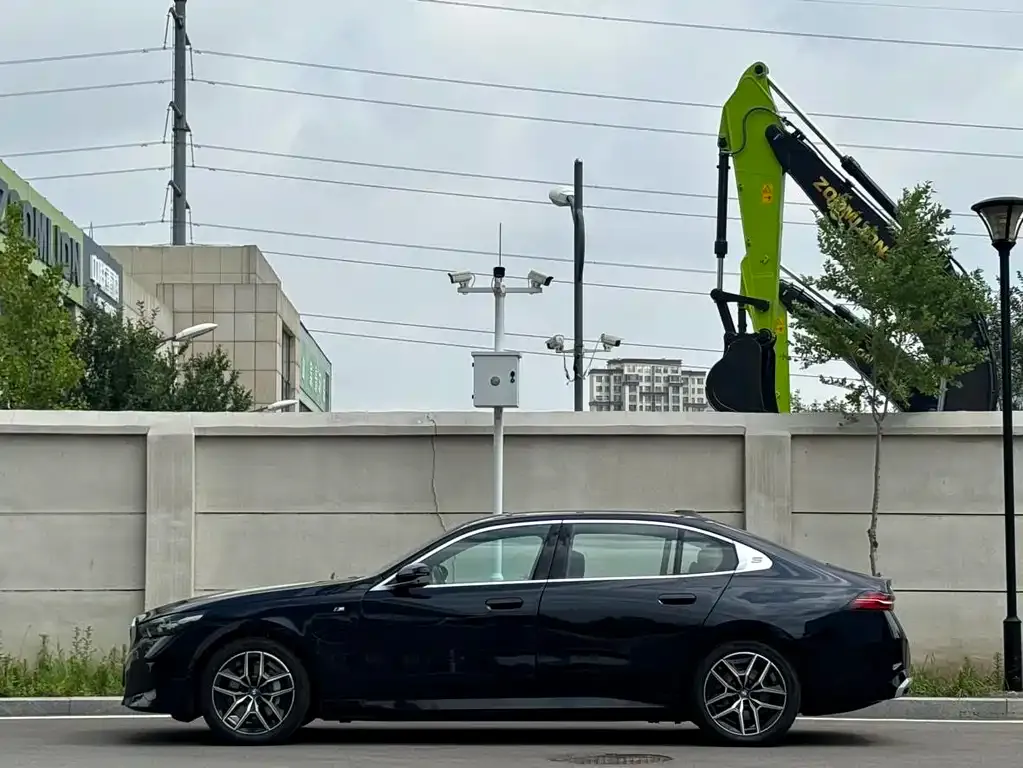 BMW i5 2026 из CN, фото 4