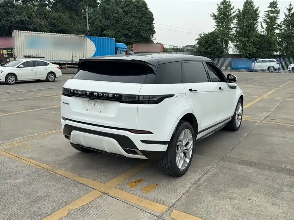 Land Rover Evoque — фото 10