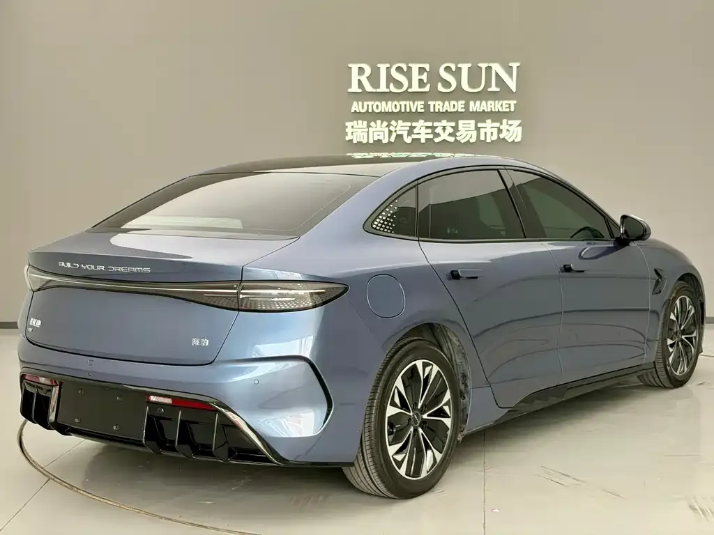 BYD Seal — фото 7