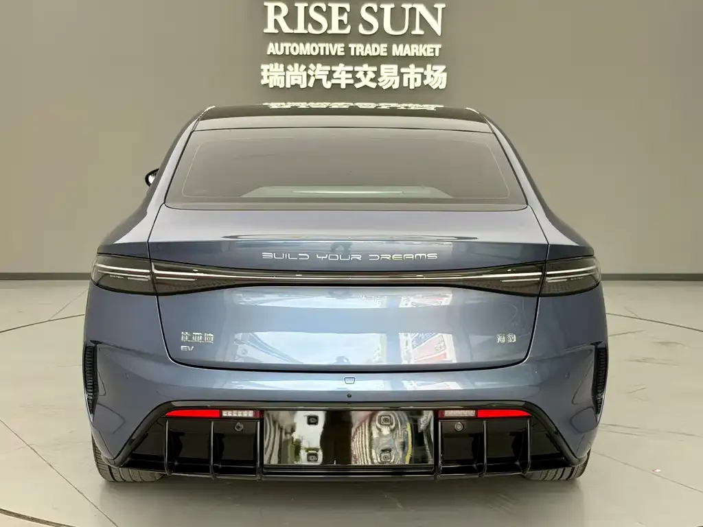 BYD Seal — фото 4