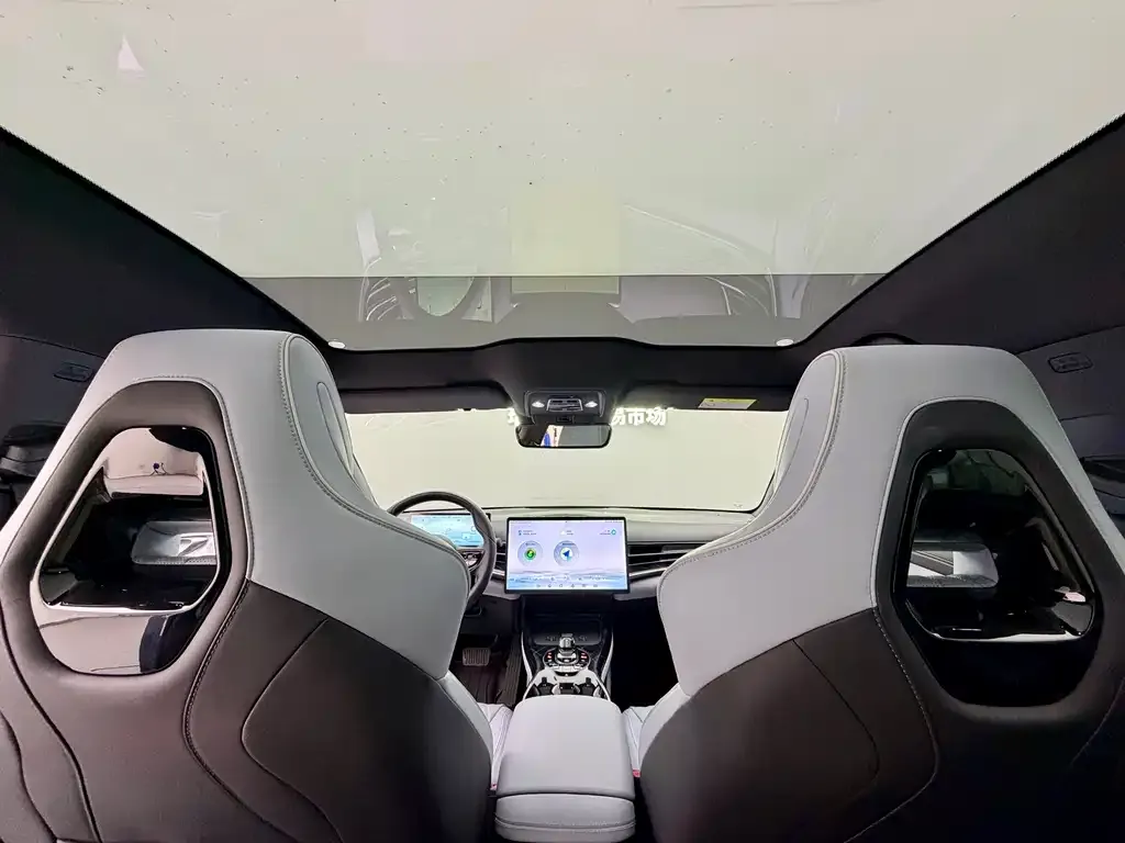 BYD Seal — фото 6