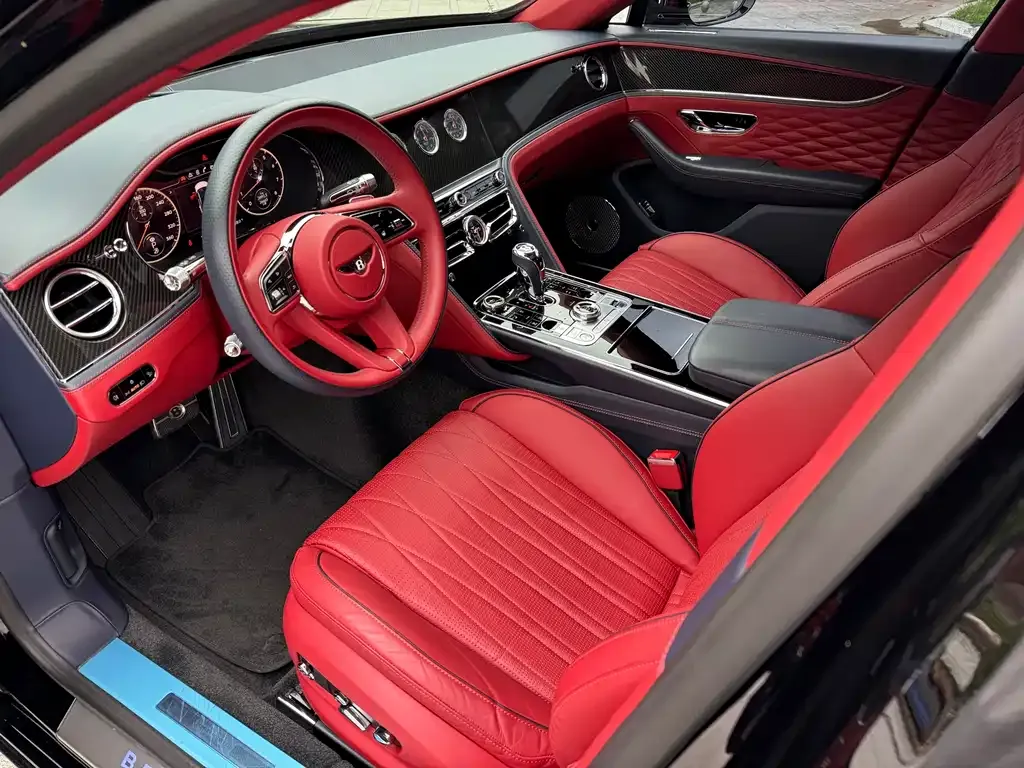 Bentley Flying Spur — фото 3