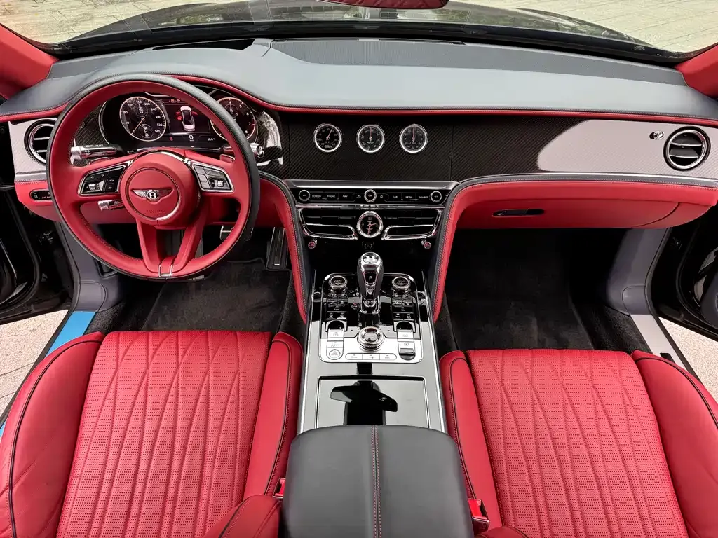 Bentley Flying Spur — фото 8
