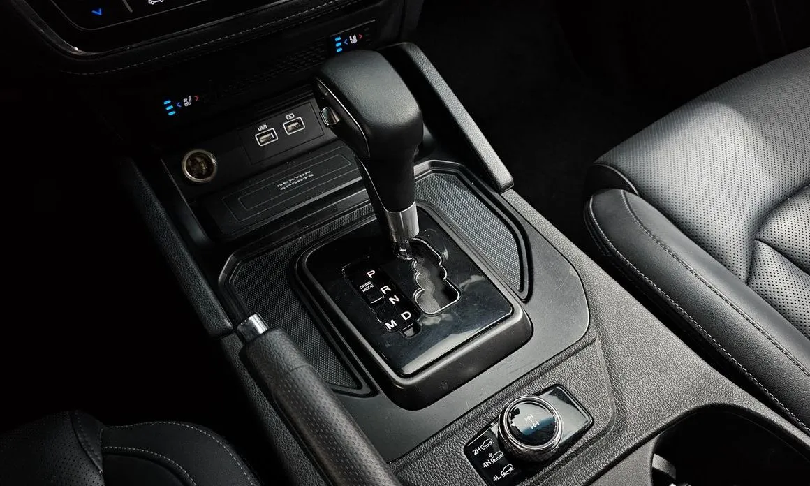 KG Mobility (Ssangyong) Rexton 2022 из KR, фото 7