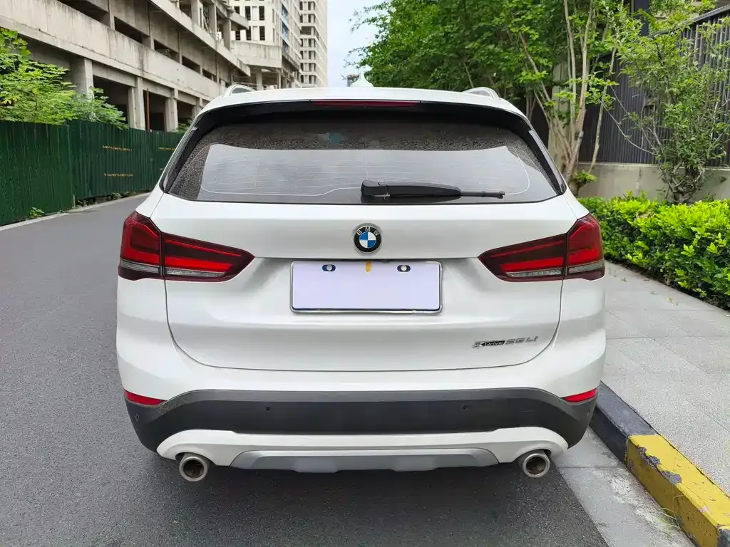 BMW X1 — фото 2