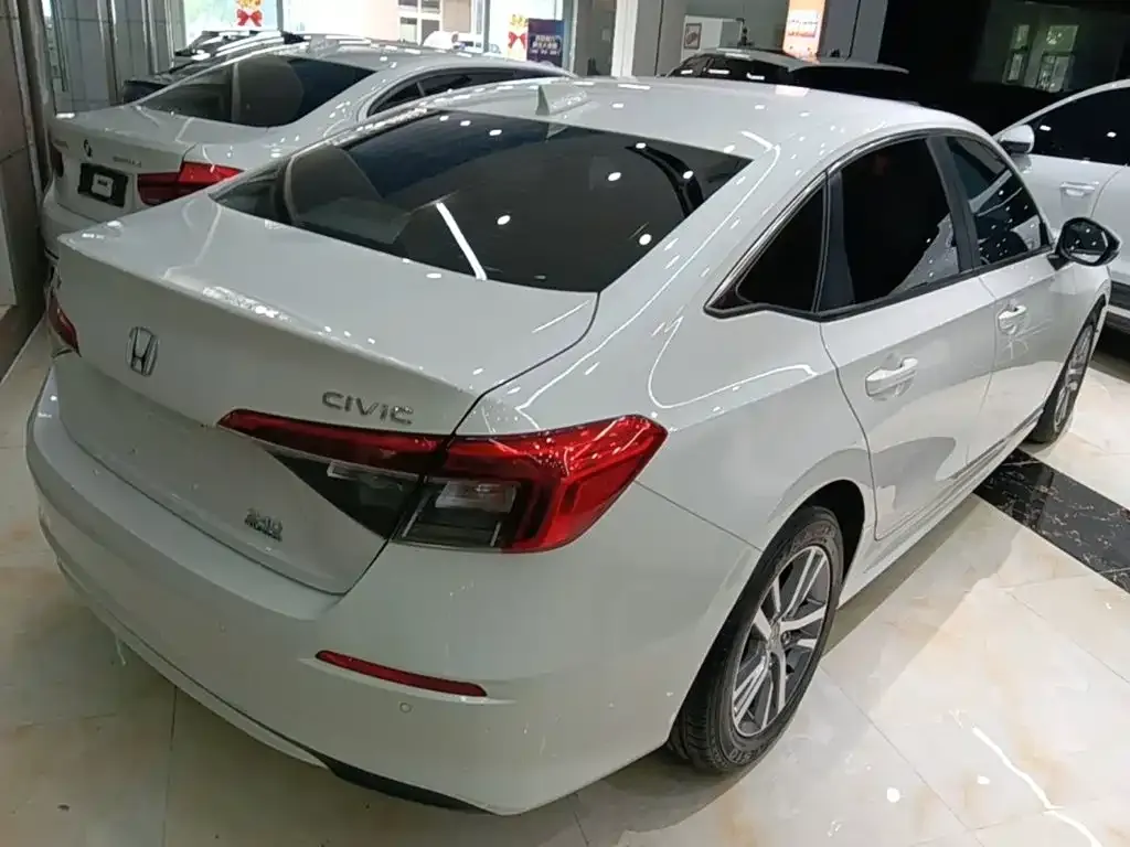 Honda Civic — фото 4