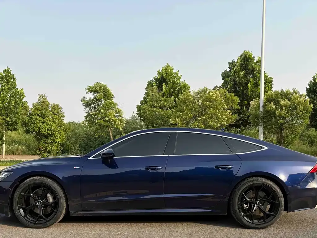 Audi A7 2021 из CN, фото 10