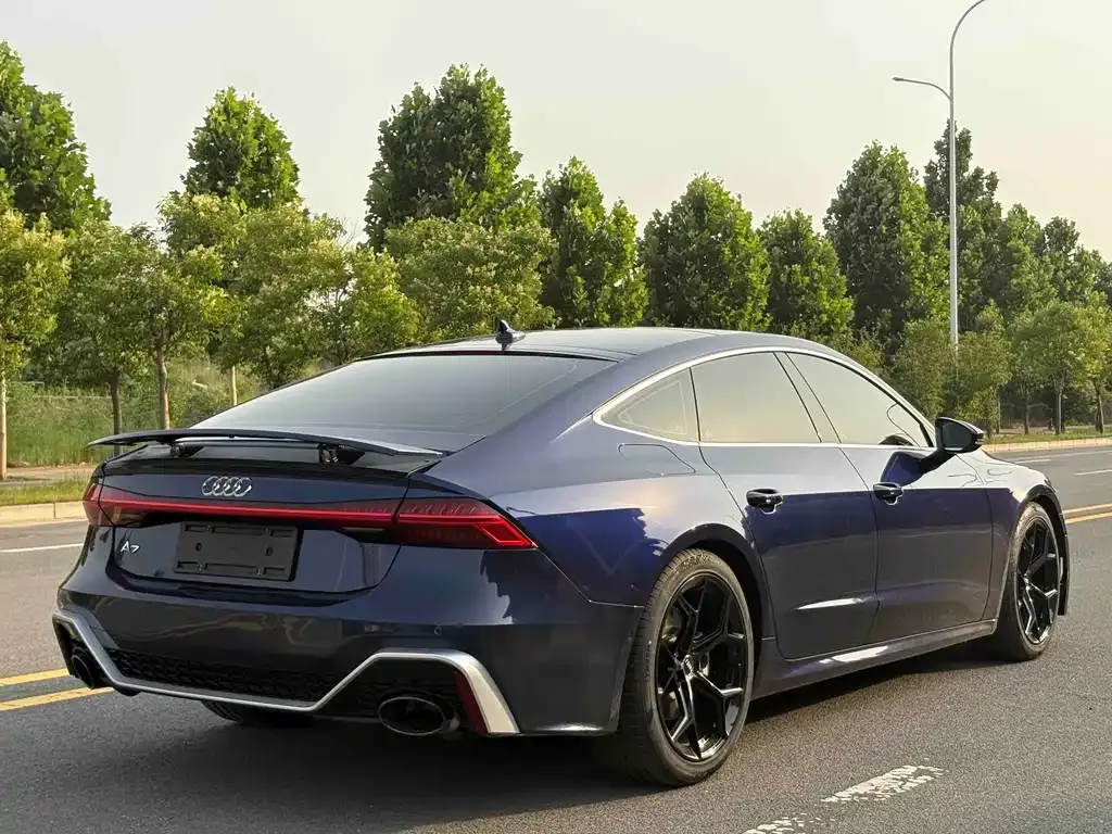 Audi A7 2021 из CN, фото 9