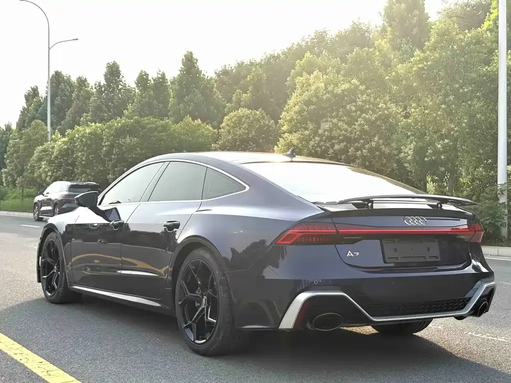 Audi A7 2021 из CN, фото 5