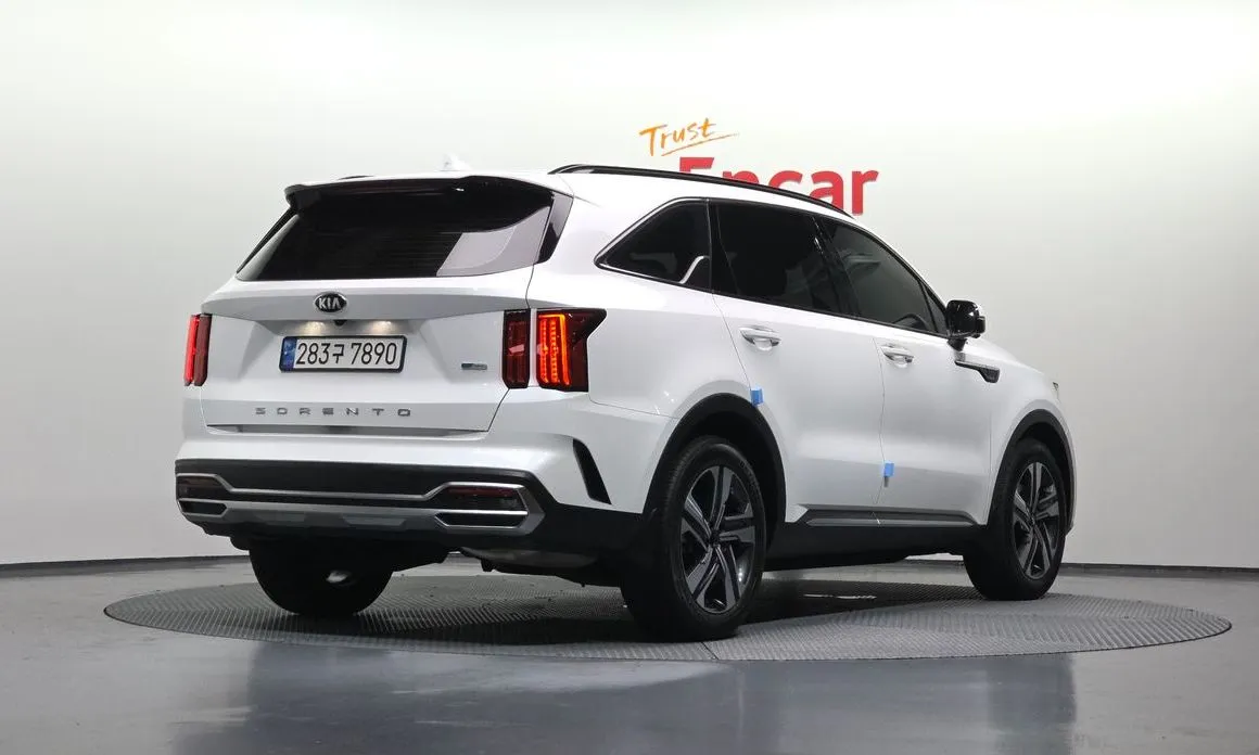 Kia Sorento — фото 7