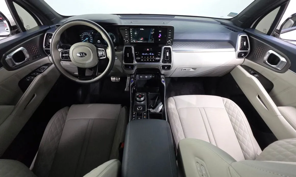 Kia Sorento — фото 10