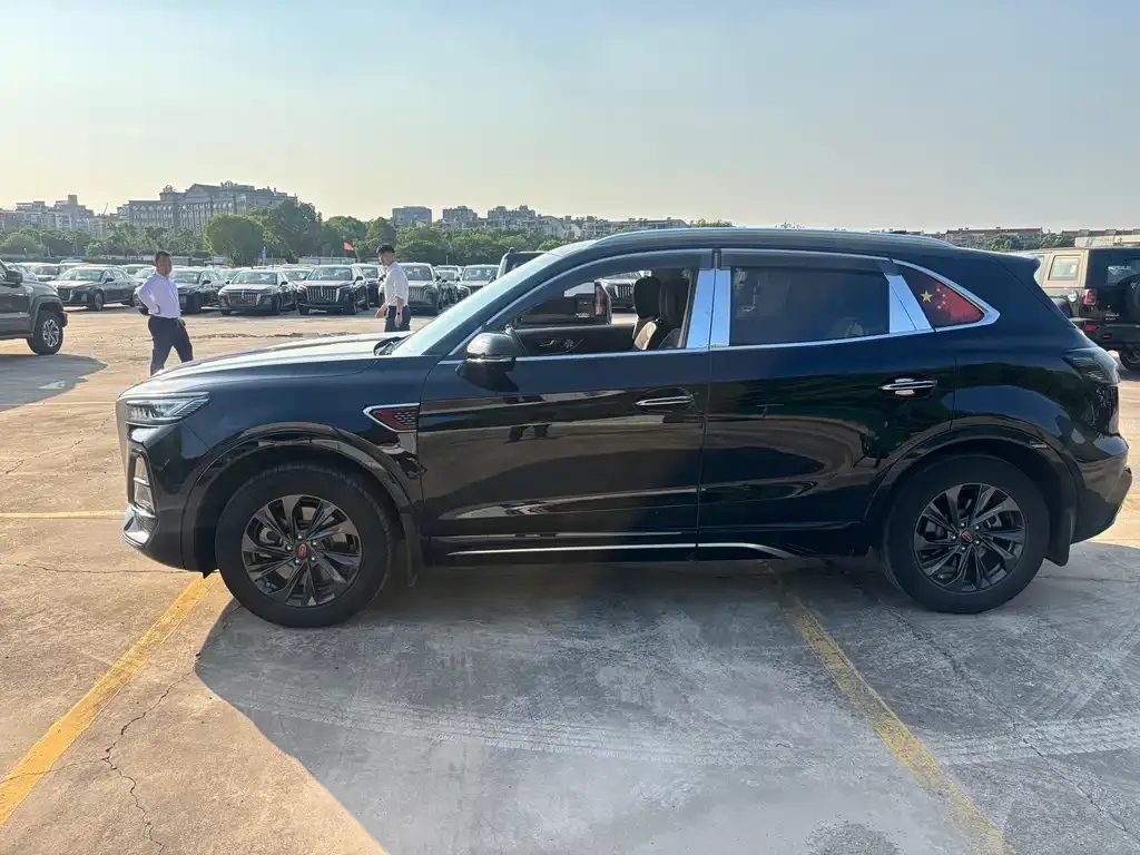 Hongqi HS5 — фото 3