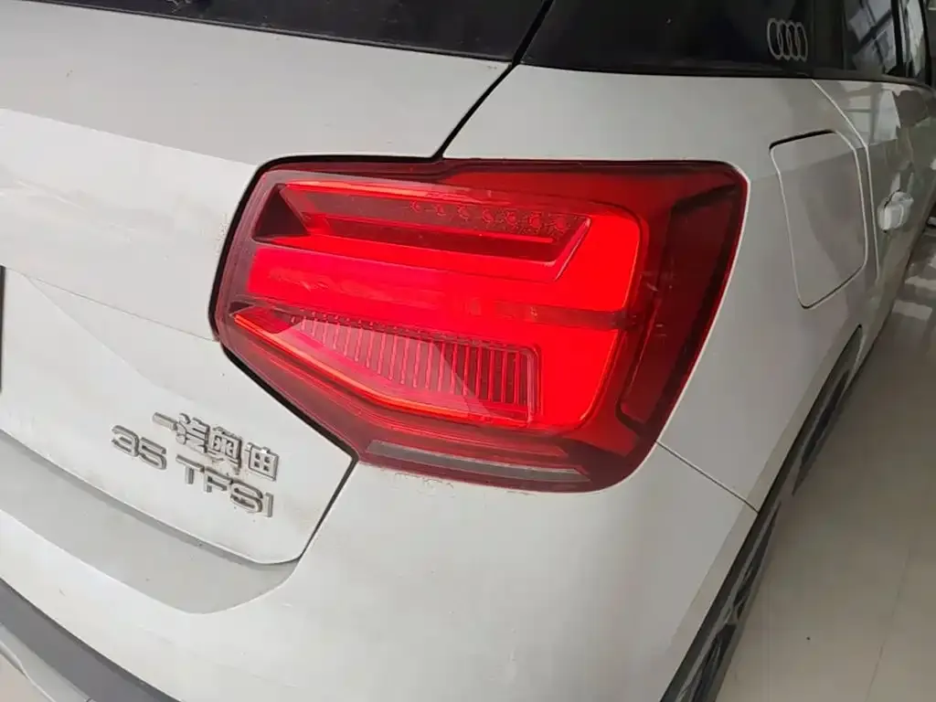 Audi Q2L 2021 из CN, фото 2