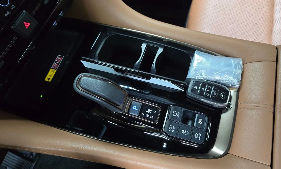 Toyota Alphard 2025 из KR, фото 5
