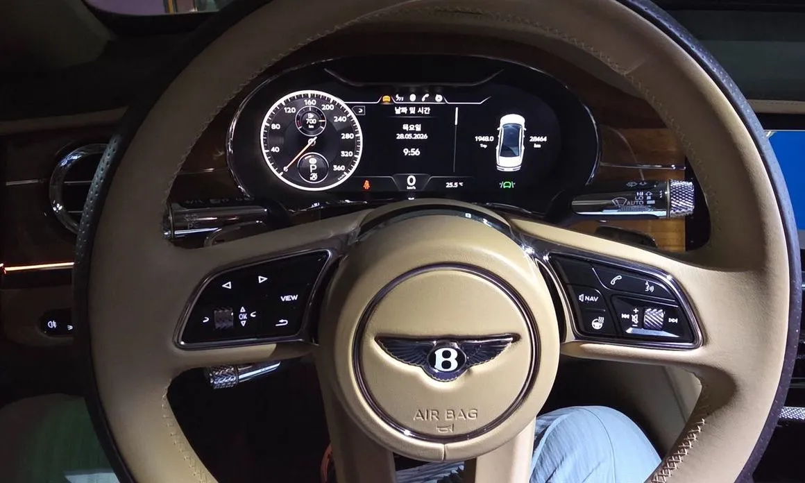 Bentley Flying Spur 2022 из KR, фото 9