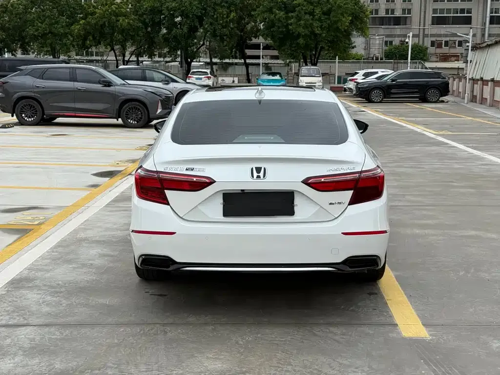 Honda Inspire — фото 2