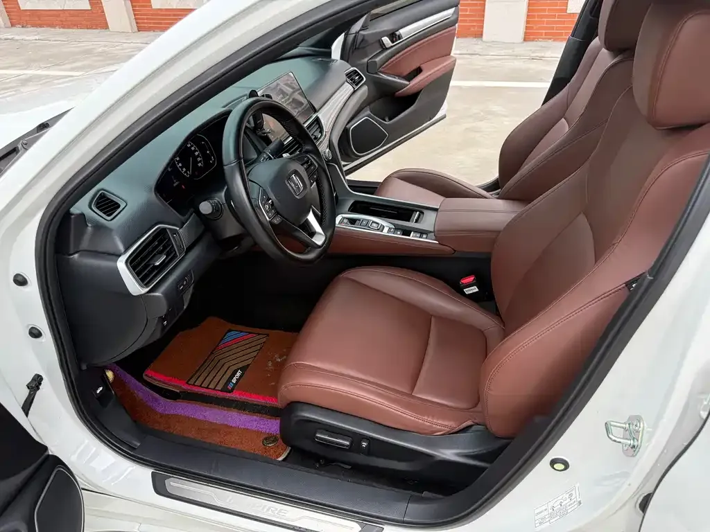 Honda Inspire — фото 9