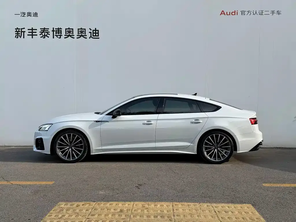 Audi A5 (Import) — фото 2