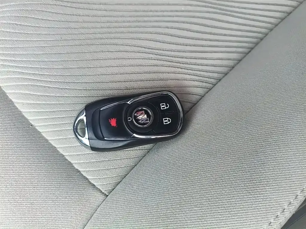 Buick GL8 2024 из CN, фото 8