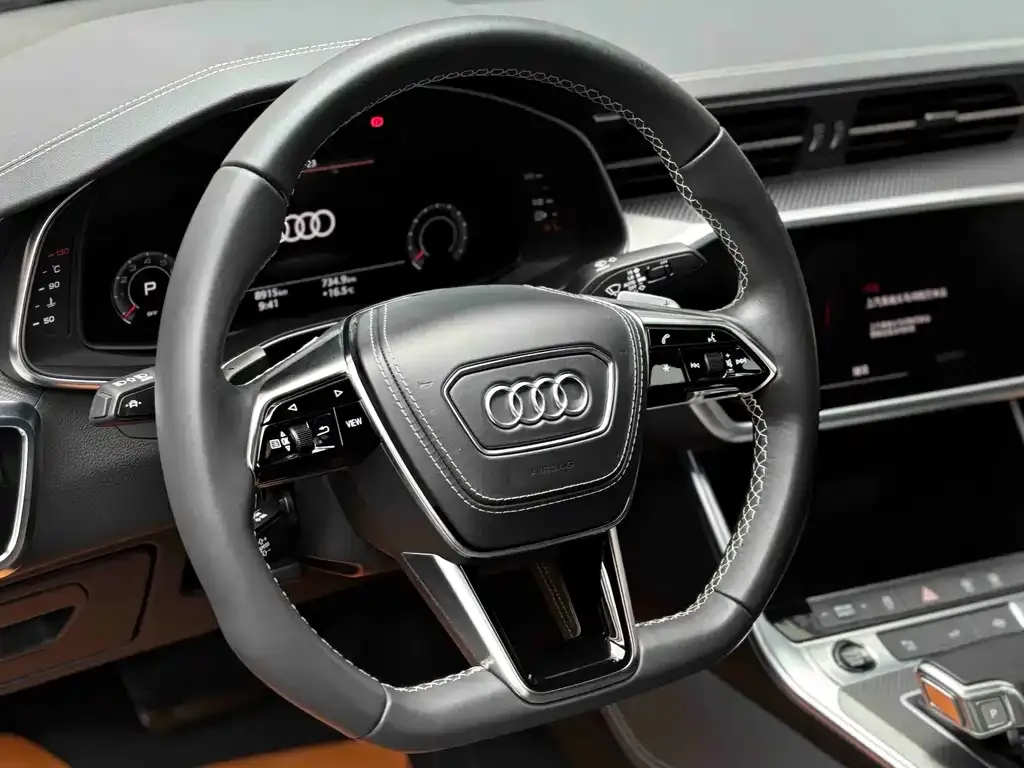 Audi A7L — фото 5