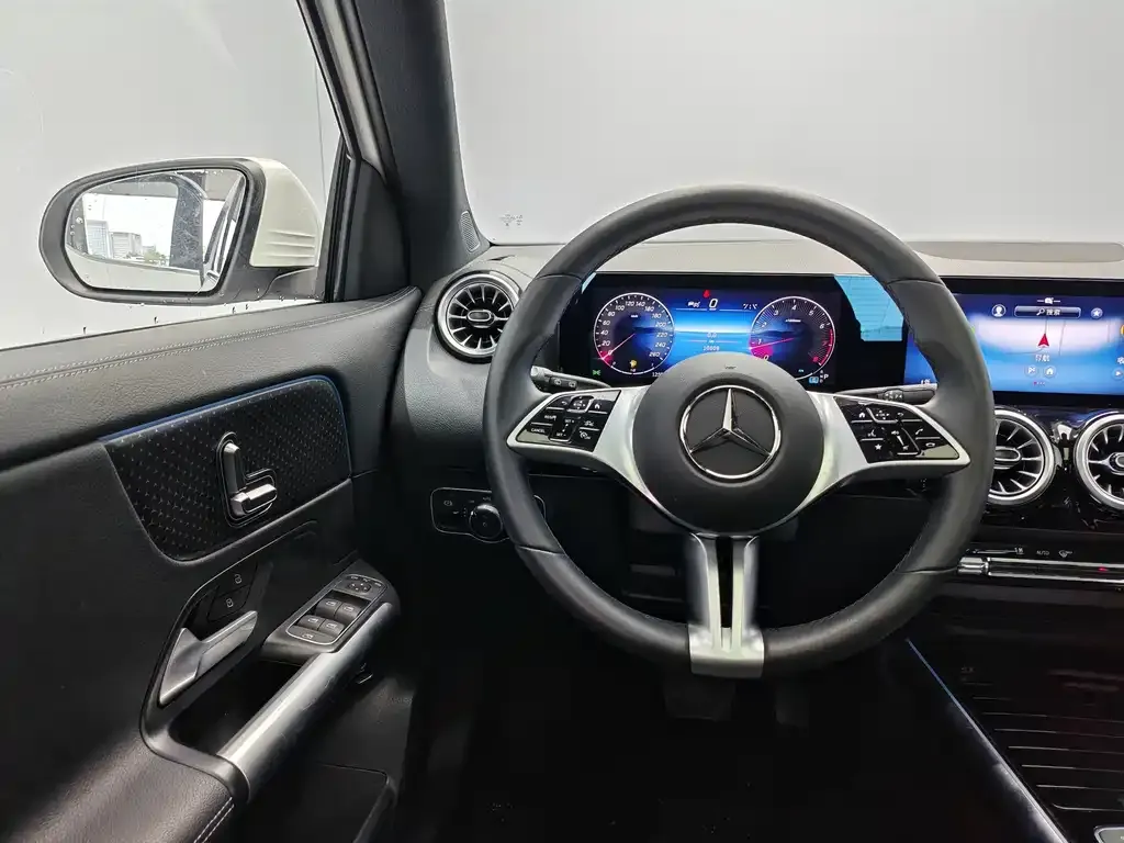 Mercedes-Benz GLA — фото 3