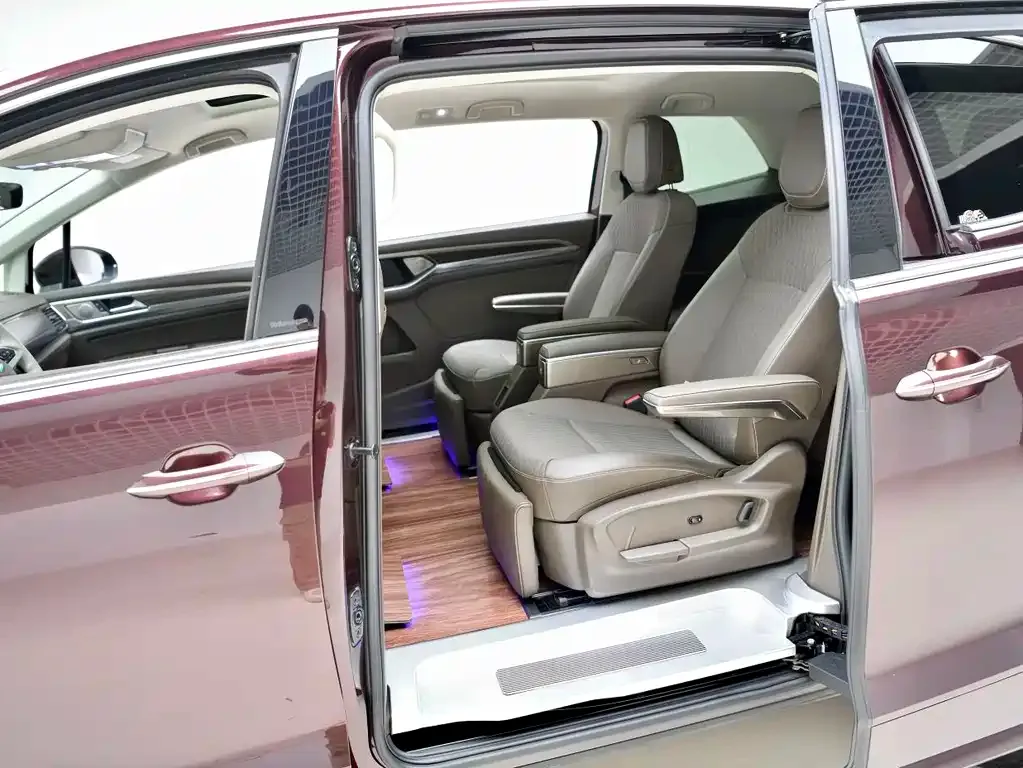 Volkswagen Viloran 2022 из CN, фото 4