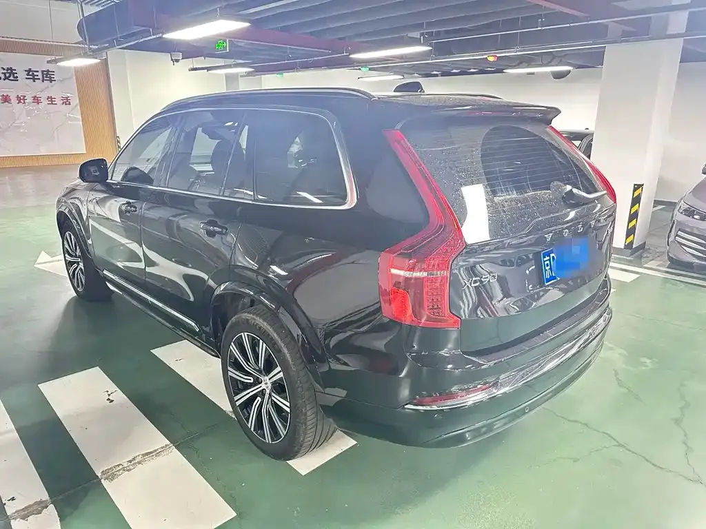 Volvo XC90 — фото 5