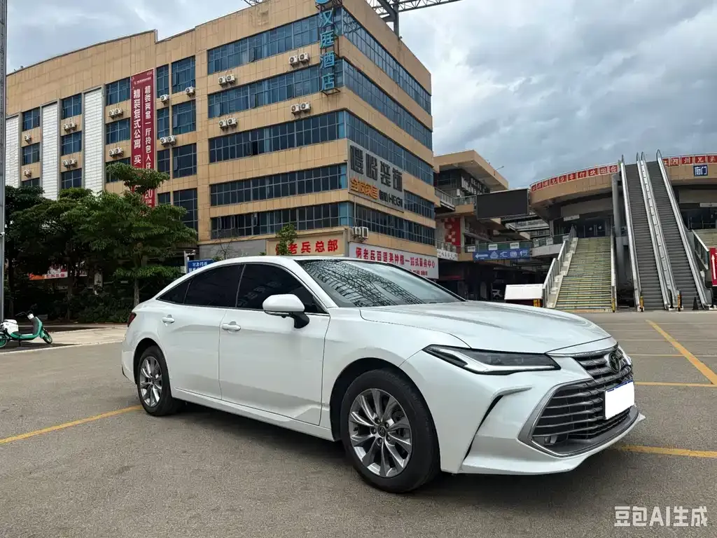 Toyota Avalon — фото 10