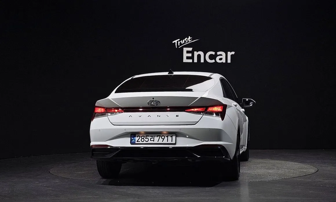 Hyundai AVANTE — фото 3