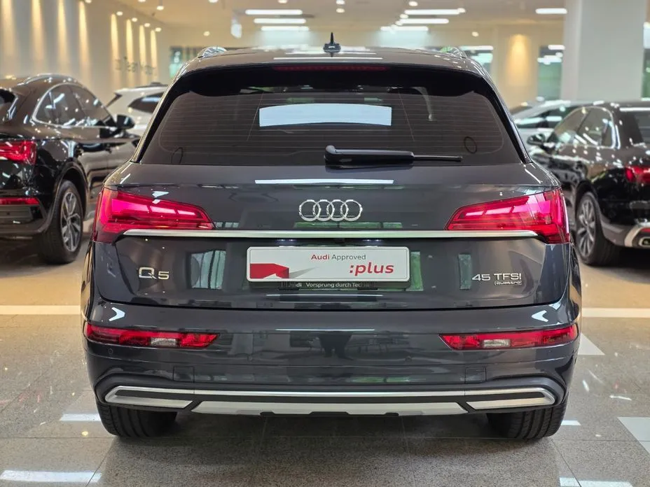 Audi Q5 2023 из KR, фото 10