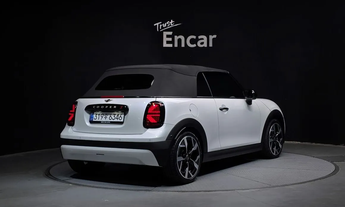 Mini Cooper Convertible 2026 из KR, фото 8