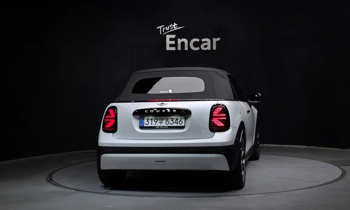 Mini Cooper Convertible 2026 из KR, фото 7