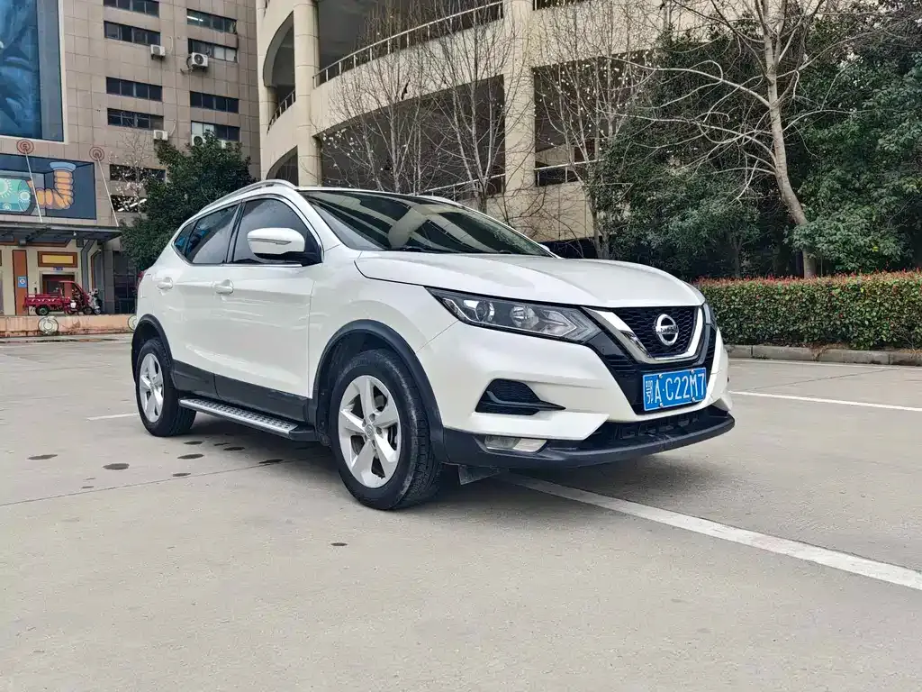 Nissan Qashqai — фото 4