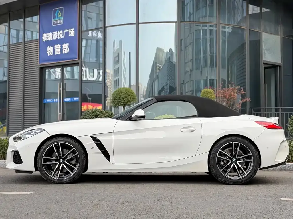 BMW Z4 2022 из CN, фото 7
