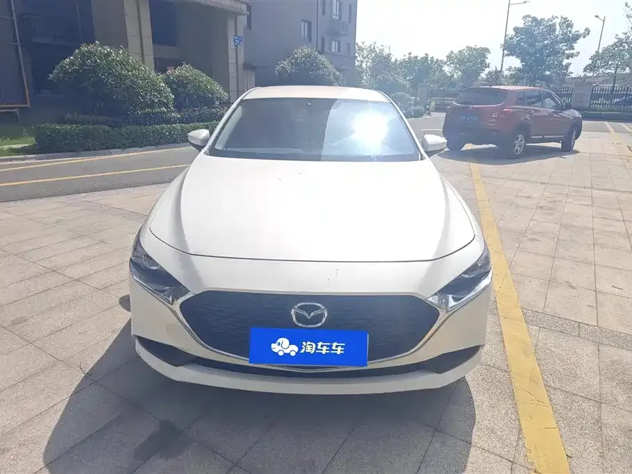 Mazda 3 Axela — фото 10