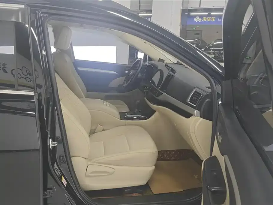 Toyota Highlander 2021 из CN, фото 9