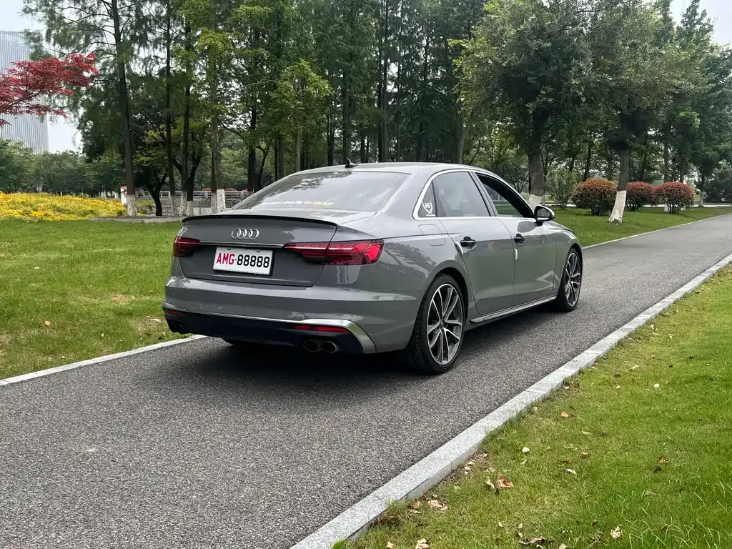 Audi S4 2021 из CN, фото 5