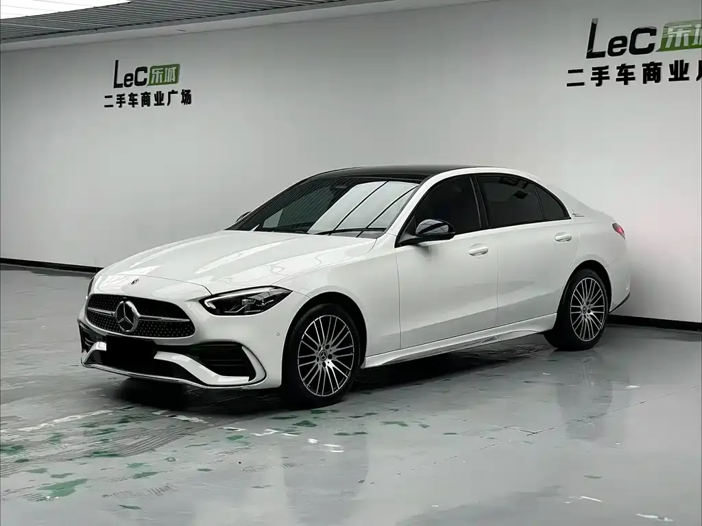 Mercedes-Benz C-Class — фото 1